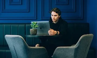 Stephen Curry, CEO at CocoSign on effective email outreach on steroids