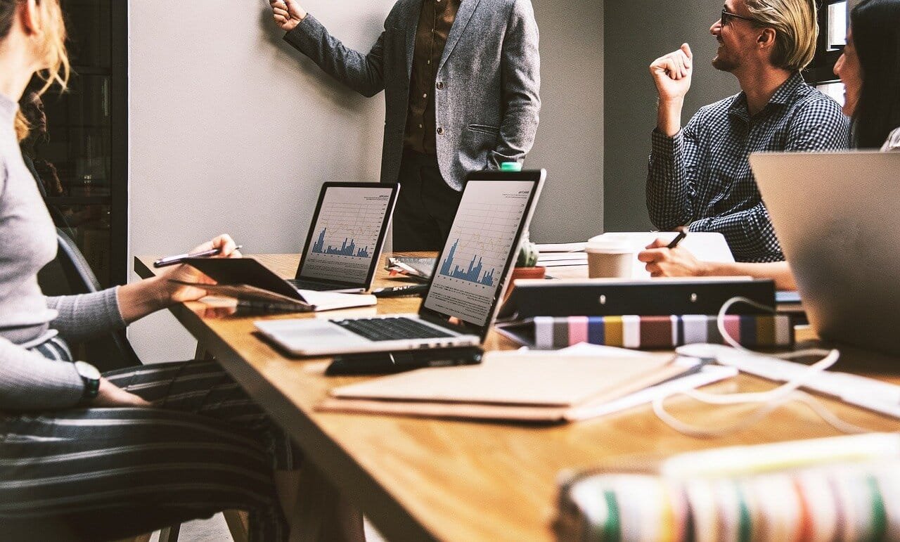 How to use SocialFlow for social media management.