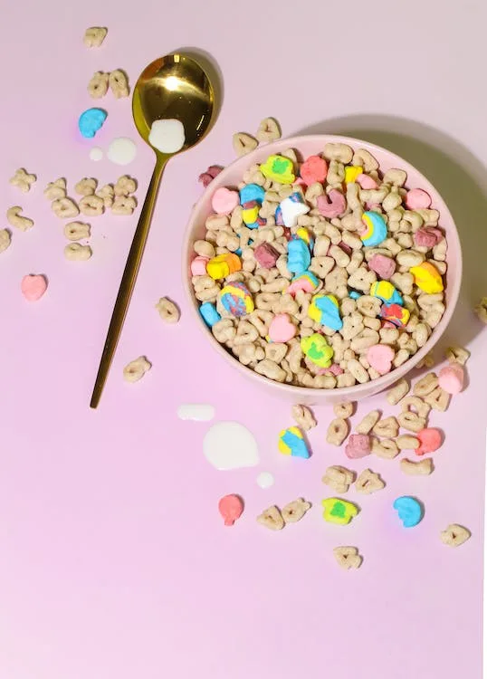 Explore how food & beverage brands boost appeal and authenticity by partnering with top food bloggers and chefs in influencer marketing.