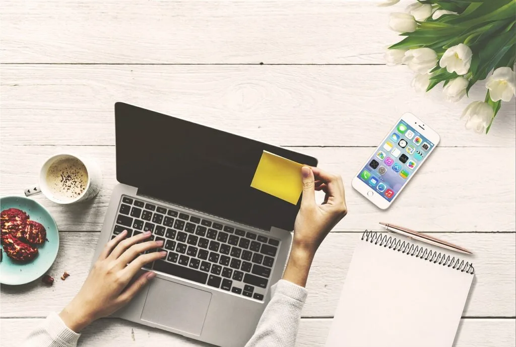 Get the lowdown on Buffer vs Tailwind for social media management. Our expert comparison guides you to the right tool for your digital strategy.