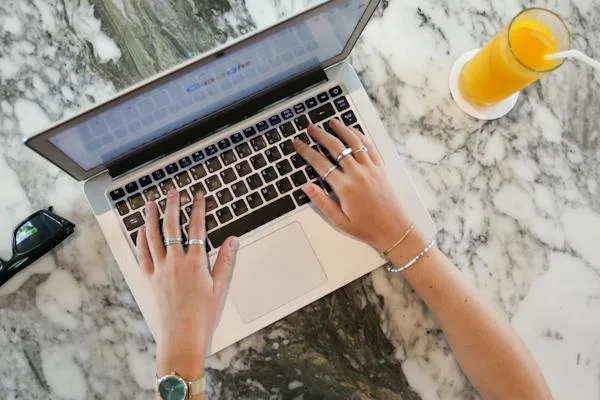 Choosing between Elementor and Lander for landing pages? Read our comparison to make an informed decision