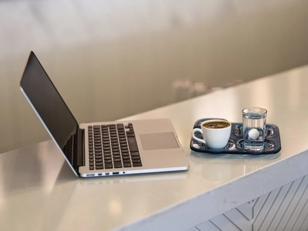 Read our comparison of Oracle Analytics Cloud vs Looker to decide which analytics platform offers superior data exploration and business intelligence.