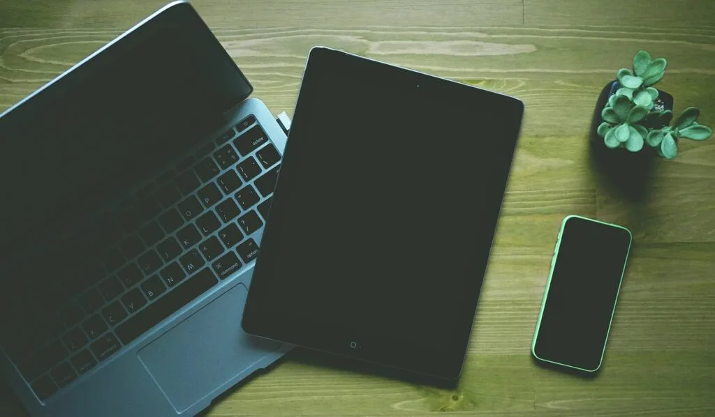 Explore the differences between Tailwind and Khoros in our analysis to decide which platform offers the best community and content management.