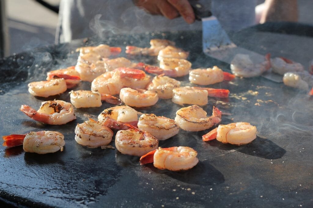 Active participation in online forums and communities related to culinary tourism can also contribute to your link-building strategy. By providing valuable insights and information, you can establish your brand as a knowledgeable authority in the field.
