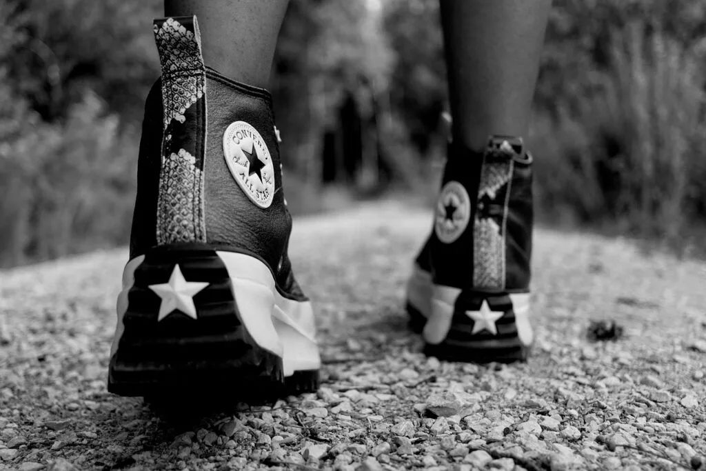 Brand collaborations can be a powerful way to inject new energy and broaden a brand’s appeal. By partnering with other brands, artists, or even industries, fashion labels can break into new markets, offer exclusive products, and create buzz.