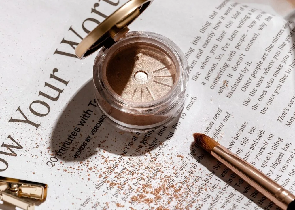 In the beauty industry, where the promise is often about enhancing visual appeal, the visual identity of a brand plays a pivotal role. It's not merely about aesthetics; it's about conveying brand values, setting industry trends, and creating memorable touchpoints.