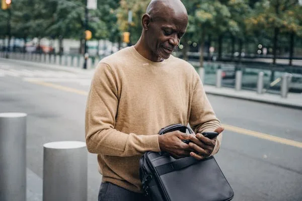 Discover how to create an effective social media post schedule. Stay organized and ensure consistent, engaging content.