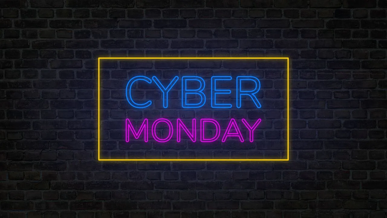Maximize your Cyber Monday sales with top marketing strategies. Learn effective tactics to attract customers and boost online revenue.