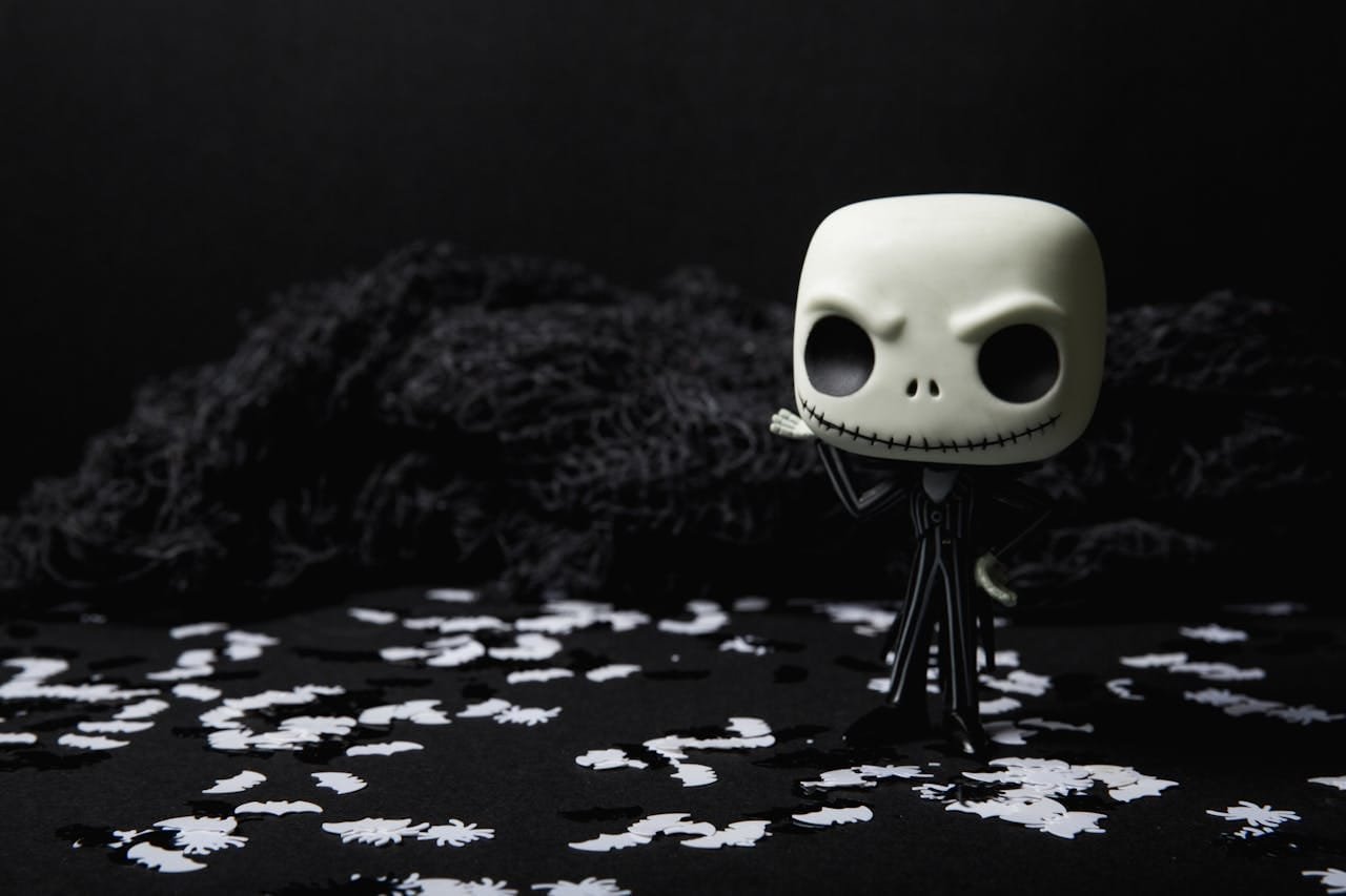 Engage customers with spooky Halloween marketing ideas. Discover creative strategies to boost sales and create memorable experiences.