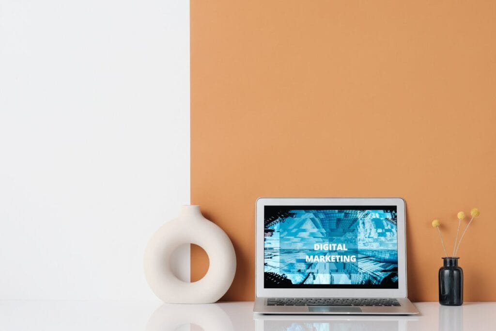 Explore top business ideas for starting a successful digital marketing agency. Discover strategic tips to stand out in the competitive market.