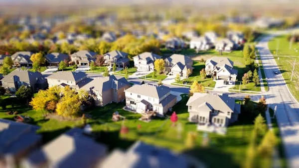 Discover hot marketing ideas for real estate in summer to attract buyers and boost your property listings.