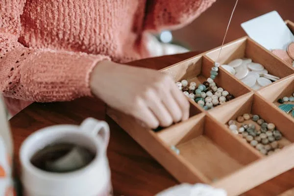 Incorporating visual content into your email marketing can significantly boost engagement. Include high-quality images of your latest collections, styled looks, and behind-the-scenes shots.