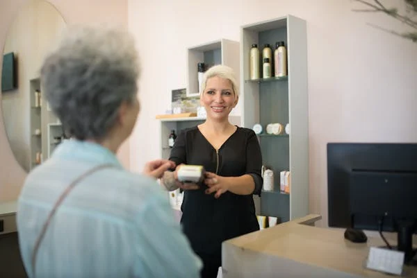 Discover beautiful social media ideas for salons. Attract clients and showcase your services with creative content.