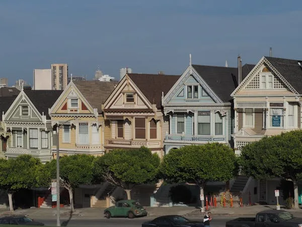 Take a deep dive into how to market properties effectively. Attract buyers, close deals faster, and boost your real estate success
