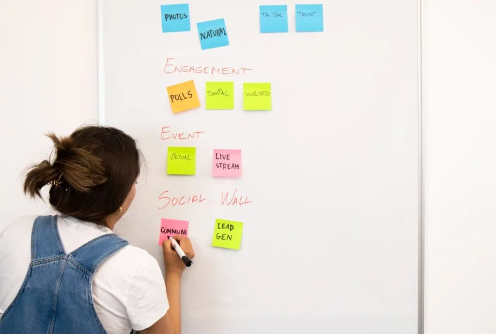 Explore examples of innovative marketing ideas that work. Discover creative strategies to boost engagement and drive business success.