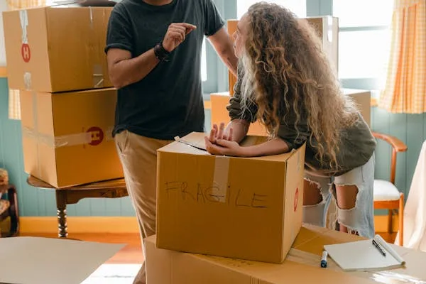 Sending out postcards is just the first step in a successful marketing campaign. Failing to follow up with interested recipients can result in lost opportunities. Follow-up can take various forms, such as phone calls, emails, or additional postcards.