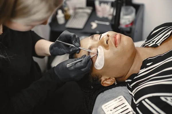 Unlock effective marketing strategies for lash technicians. Boost client appointments and grow your lash business with these expert tips