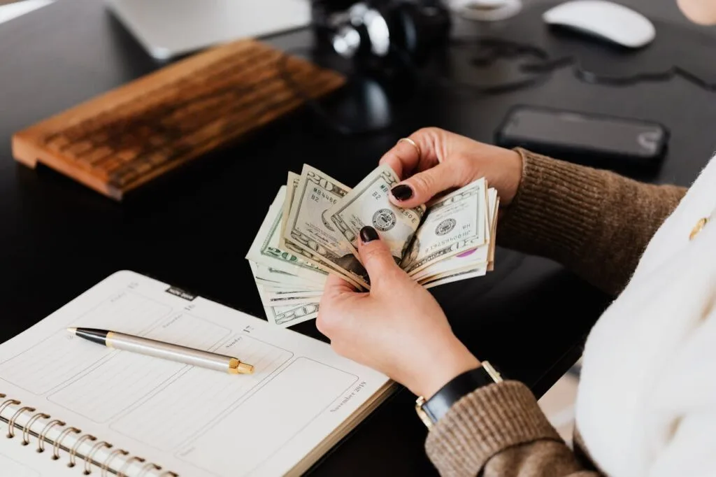 A lean team’s guide to testing new trends affordably. Discover cost-effective methods to explore and validate digital marketing trends without overspending