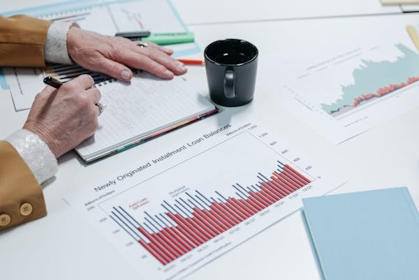 If you notice high bounce rates, revisit the content to ensure it aligns with the keyword’s intent or consider enhancing it with additional resources like videos or interactive elements. Conversion rate optimization (CRO) should also be an ongoing effort. Test different headlines, layouts, or CTA placements to identify what resonates best with your audience.