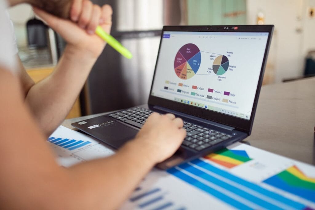One of AI’s most powerful capabilities is predictive analytics, which forecasts the likelihood of a lead converting based on historical data and current behaviors.