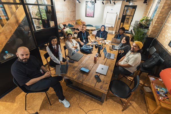 When IT and Ops steer transformation together, you get smarter decisions. Trade-offs are discussed openly. Risks are flagged earlier. And opportunities for acceleration are spotted before they’re missed.
