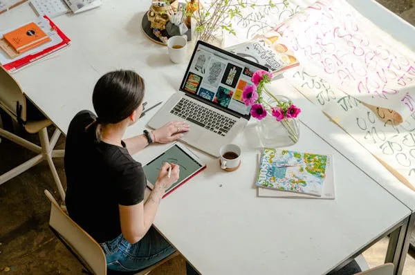 For remote employees, continuous feedback ensures they stay connected, aligned, and on track toward their goals.