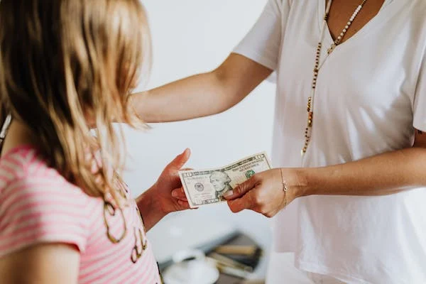 If you want to include employee engagement in your ESG-linked pay plans, start by choosing the right measures. Employee surveys are the most common tool. Look for metrics like overall engagement scores, manager effectiveness scores, or net promoter scores (NPS) for employees.