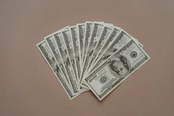 If you take too long, investors may worry that your growth has stalled. If you move too fast without real traction, you risk raising at a lower valuation or getting tougher deal terms.