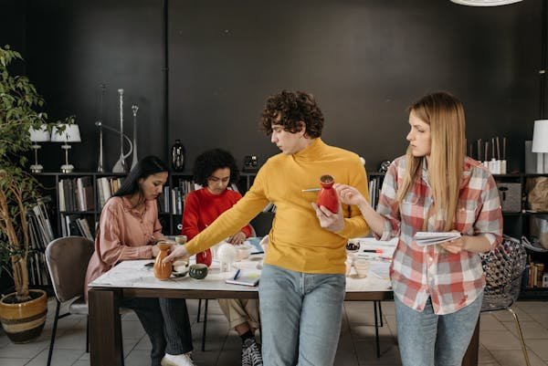Find out when startups are most likely to fail. Explore survival curve data and what it reveals about startup lifespans.