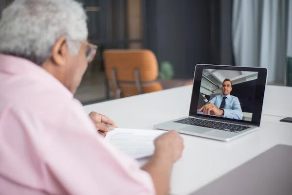 Better social connections mean better collaboration, more trust, and a stronger sense of loyalty. Fully remote workers can sometimes feel like outsiders, especially when hybrid colleagues form stronger in-office relationships.