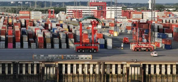 Is blockchain really reshaping supply chains? Dive into real-world adoption stats and separate the hype from actual implementation across industries.