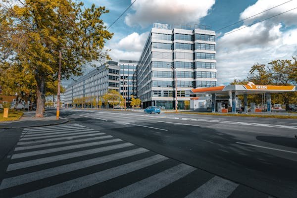 IBM also invests in ethical AI frameworks. It emphasizes explainability, data privacy, and fairness—crucial features in industries where decisions can have big consequences.