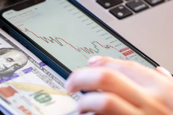 Find out how much revenue SaaS companies generate from upsells. Dive into key stats and strategies to increase your pricing layers.