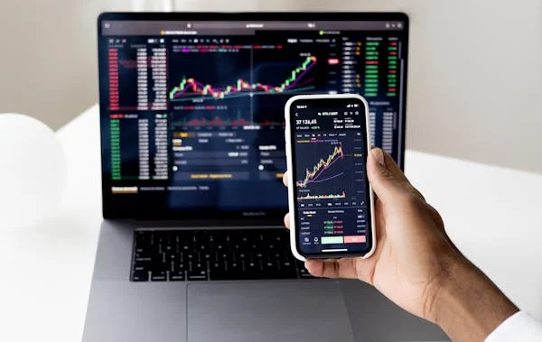 Today’s buyers are more informed than ever. They’ll compare tools, read reviews, and analyze your pricing. If they have to email sales just to see what you charge, you’ve probably lost the deal before it even started.