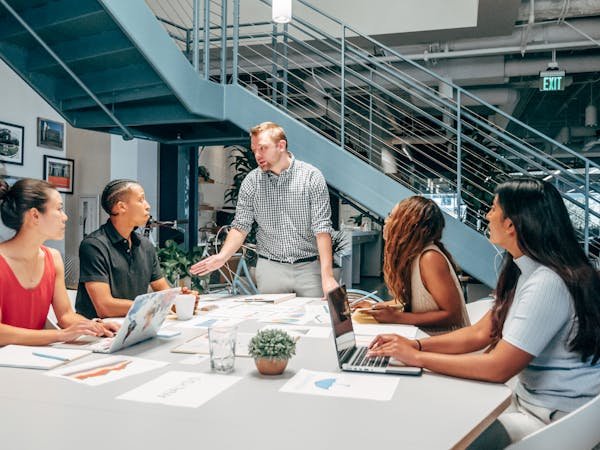 The best-performing innovation programs don’t leave employees to figure it out on their own. They invest in training. That training may cover creativity, problem-solving, design thinking, or even just how to use the innovation platform effectively.