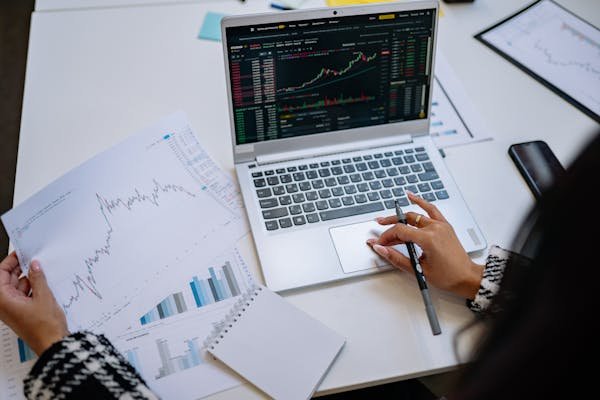 Also, rethink the role of sales during onboarding. Instead of hand-holding, make them advisors. Let them jump in only when users need strategic guidance, not basic support.