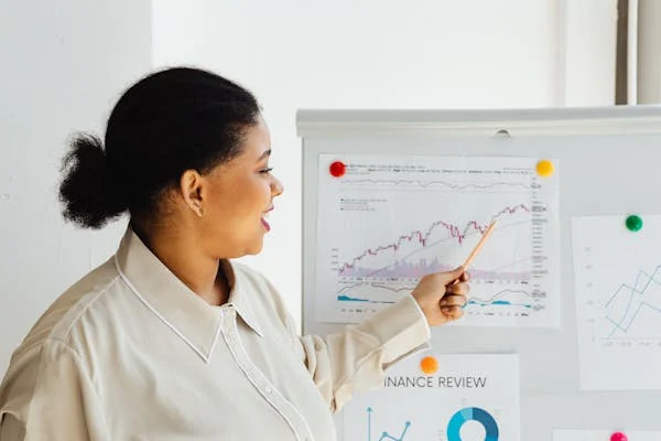 That ease changes how calls feel. Buyers aren’t waiting for screens to load or watching reps fumble through folders. They see a fluid, polished presentation. And that affects how they perceive your product.